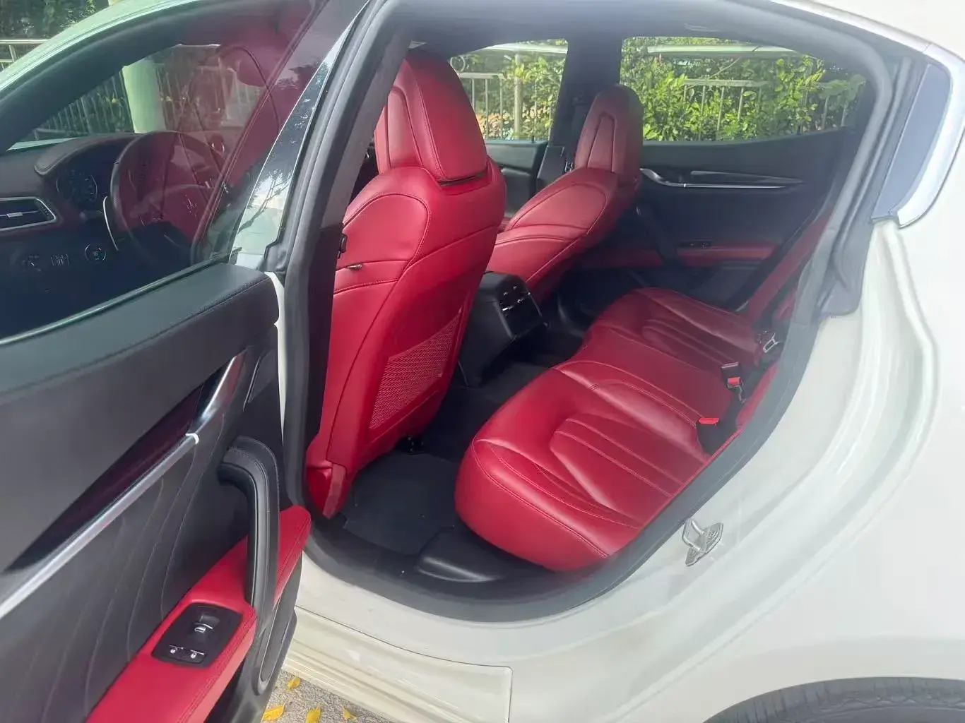 2022 MASERATI GHIBLI thumbnail 4