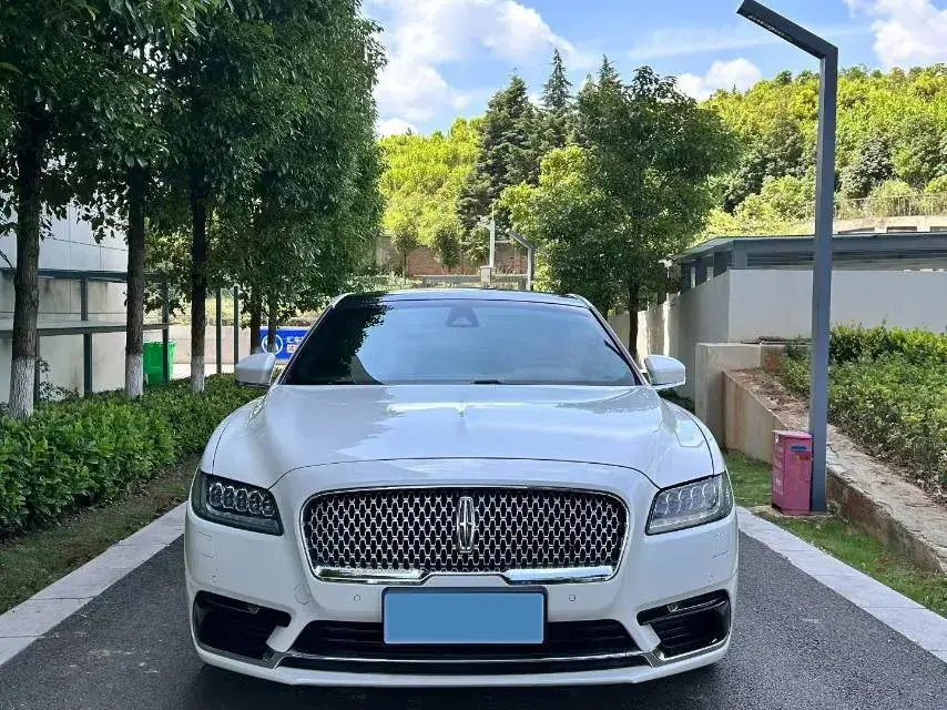 2017 LINCOLN CONTINENTAL thumbnail 2