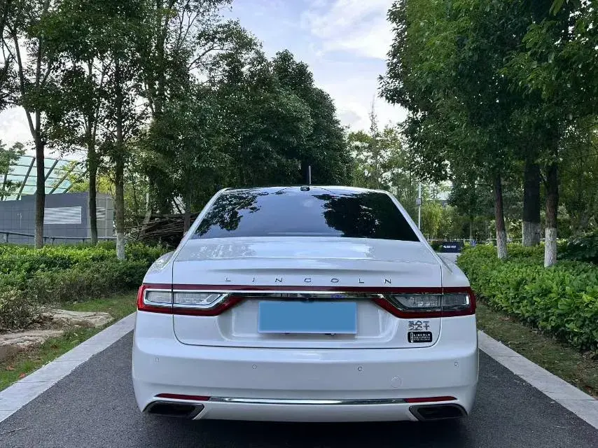 2017 LINCOLN CONTINENTAL thumbnail 3