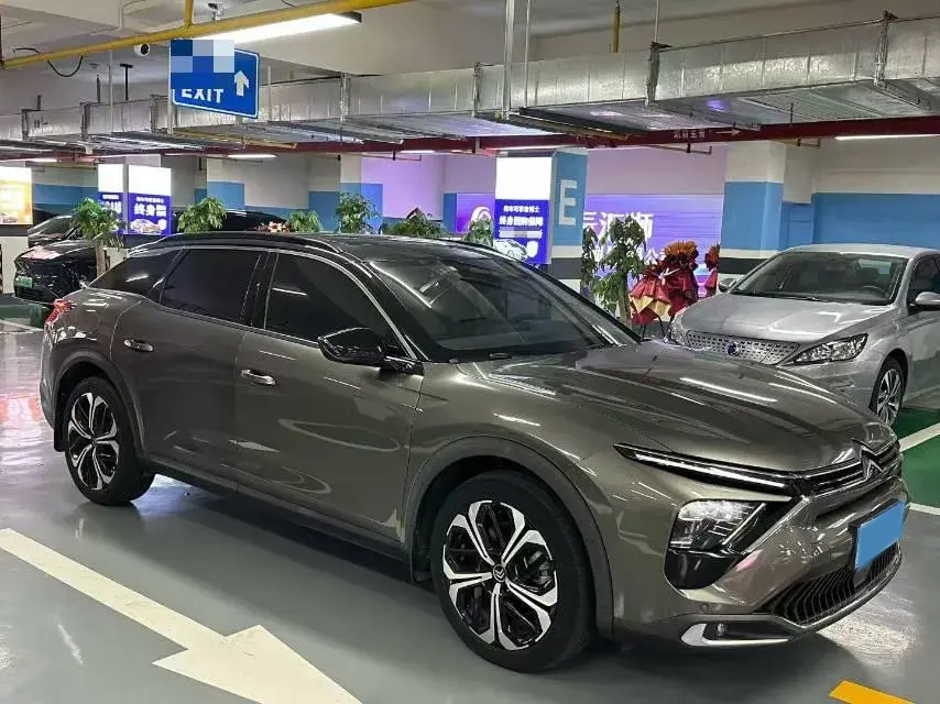 2023 CITROEN C5 thumbnail 3