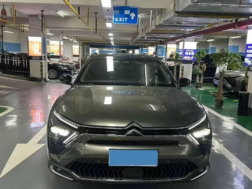 2023 CITROEN C5 thumbnail 2