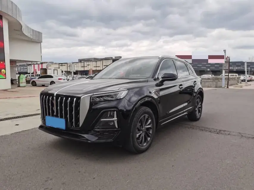 2023 HongQi HS5 2.0T 252HP L4 8AT