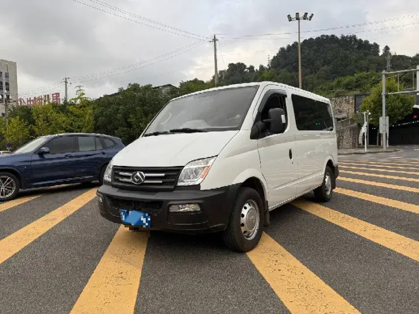 2013 MAXUS XINTU view 1