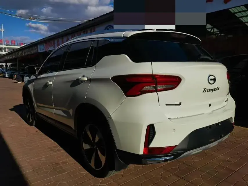2018 GAC TRUMPCHI thumbnail 4