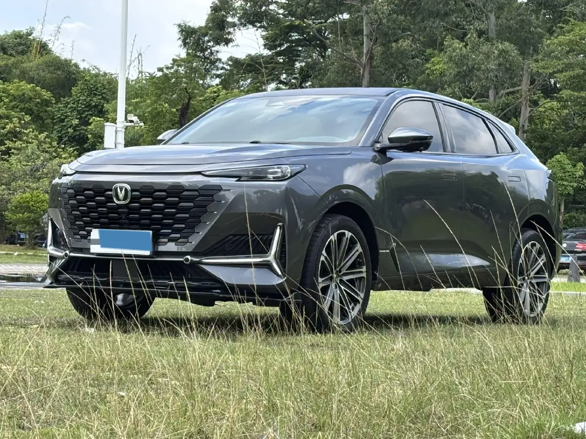 2021 ChangAn UNI-K 2.0T 233HP L4 8AT