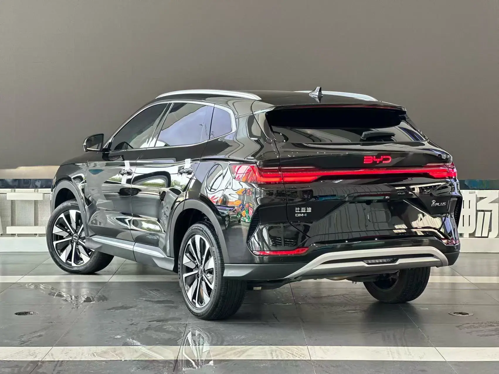 2025 BYD SONG thumbnail 4