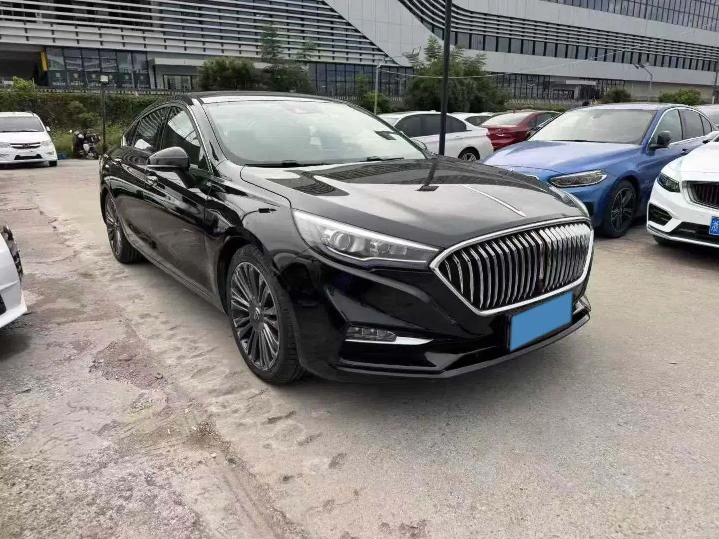 2020 HONGQI H5 thumbnail 3