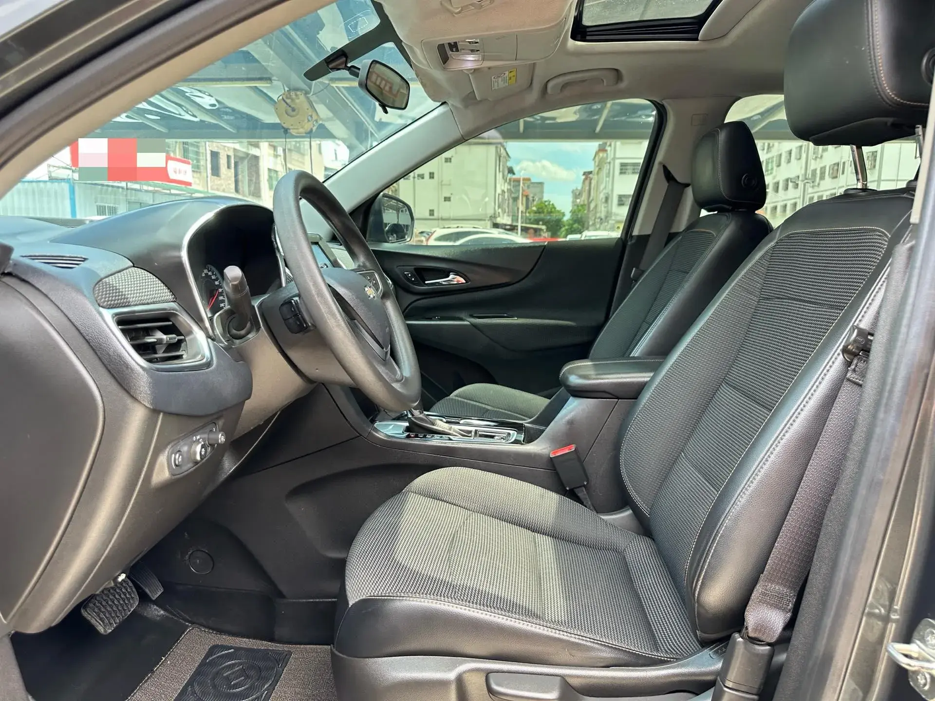 2018 CHEVROLET EQUINOX thumbnail 3