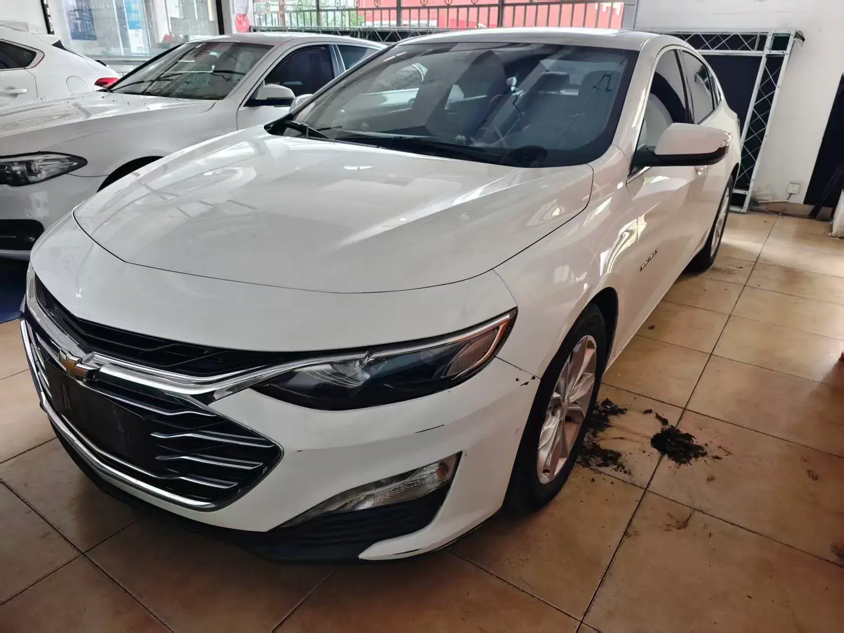 2019 CHEVROLET MALIBU view 1