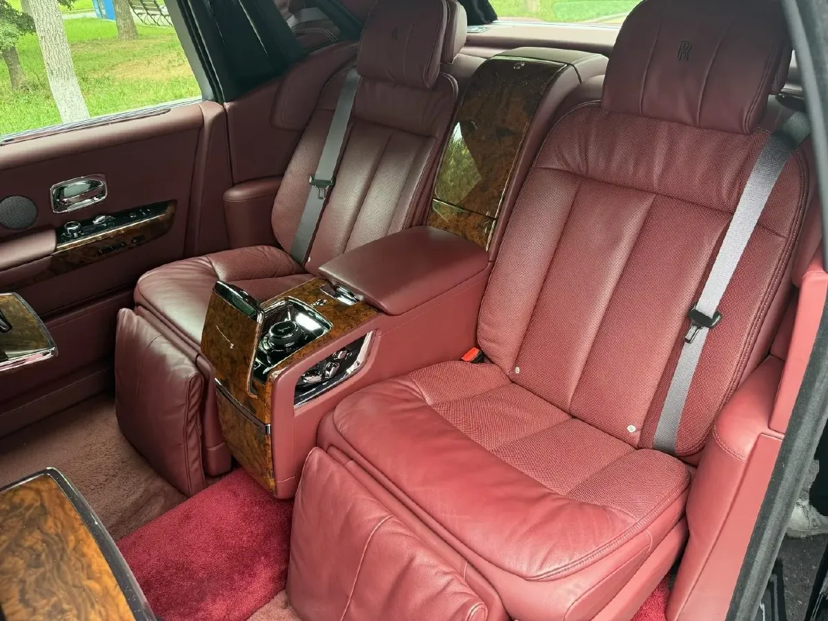 2018 Rolls-Royce Phantom 6.7T 571HP V12 8AT,autocango,china used car exporter,china ev exporter,chinese used car exporter,chinese used ev exporter