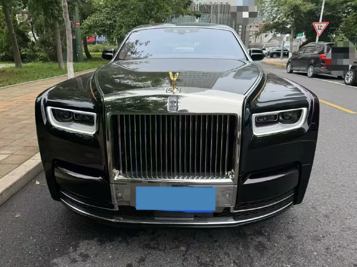2018 Rolls-Royce Phantom 6.7T 571HP V12 8AT,autocango,china used car exporter,china ev exporter,chinese used car exporter,chinese used ev exporter