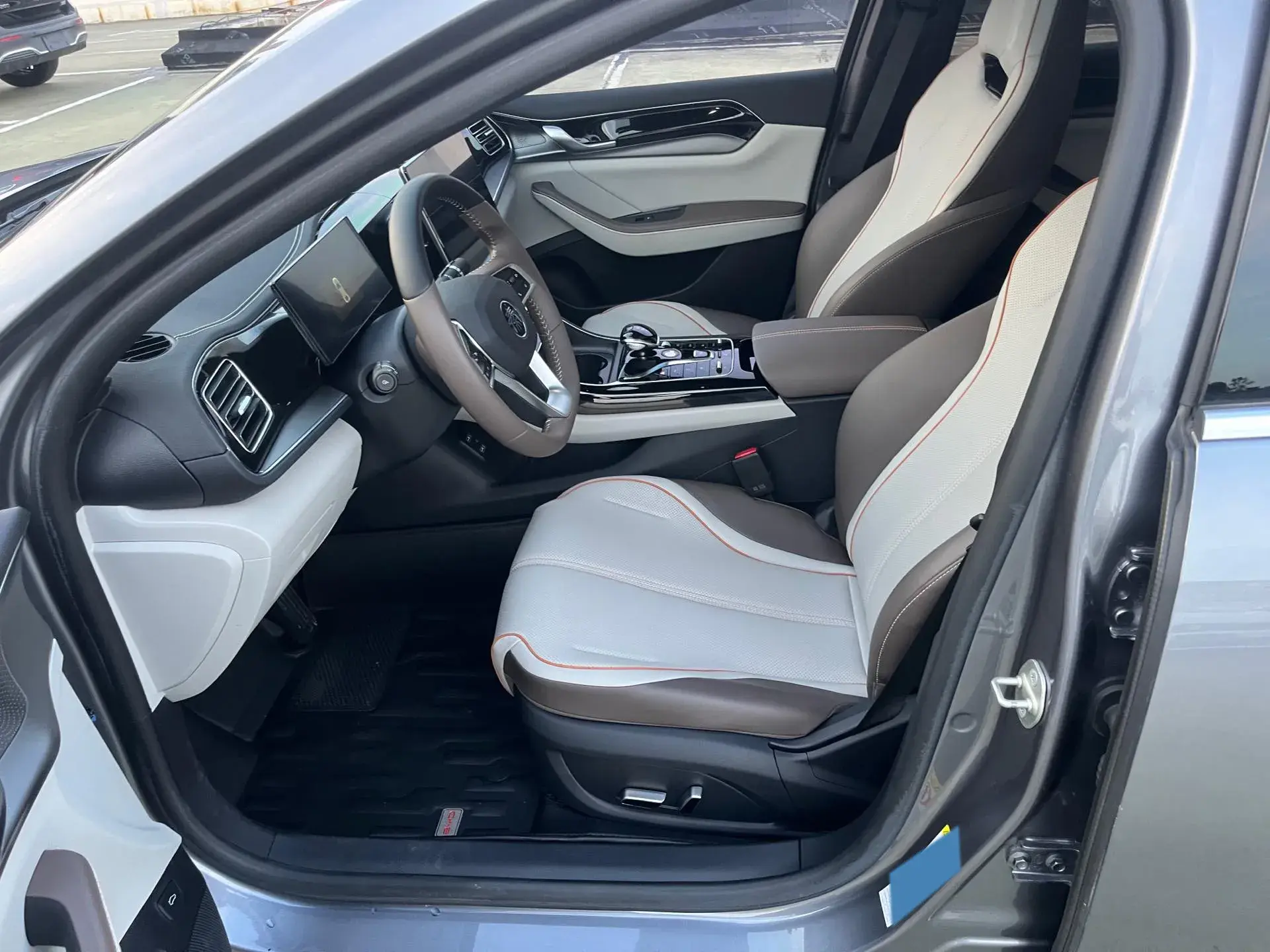 2023 BYD QIN thumbnail 4