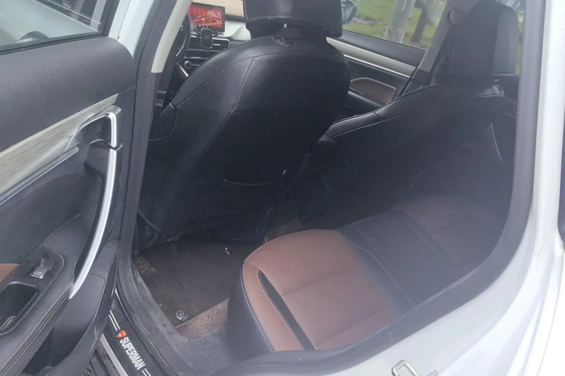 2019 GEELY COOLRAY thumbnail 4