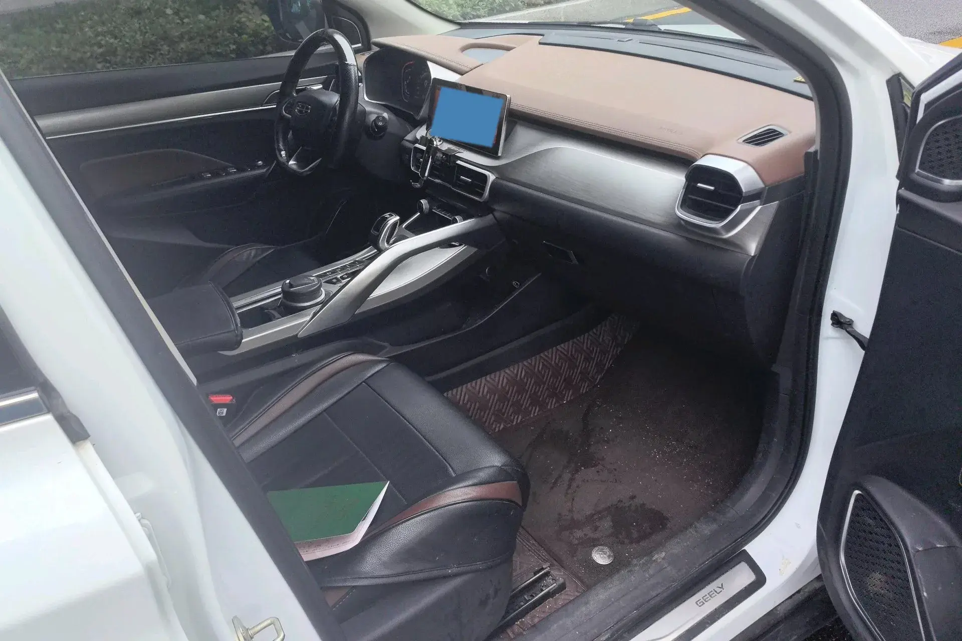 2019 GEELY COOLRAY thumbnail 3