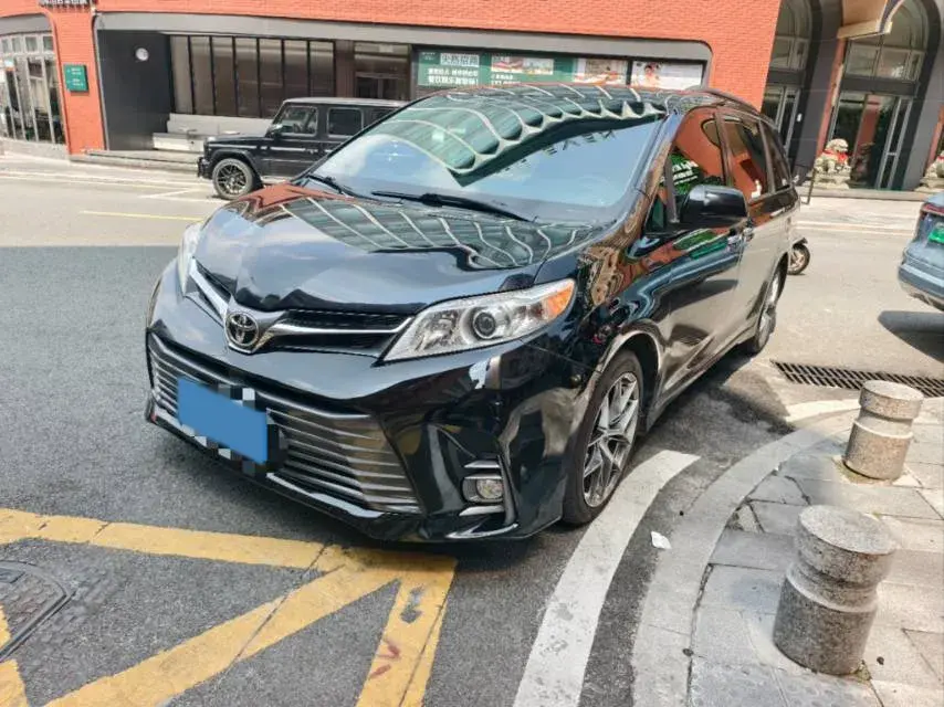 2019 Toyota Avalon 2.5L 178HP L4 E-CVT Hybrid