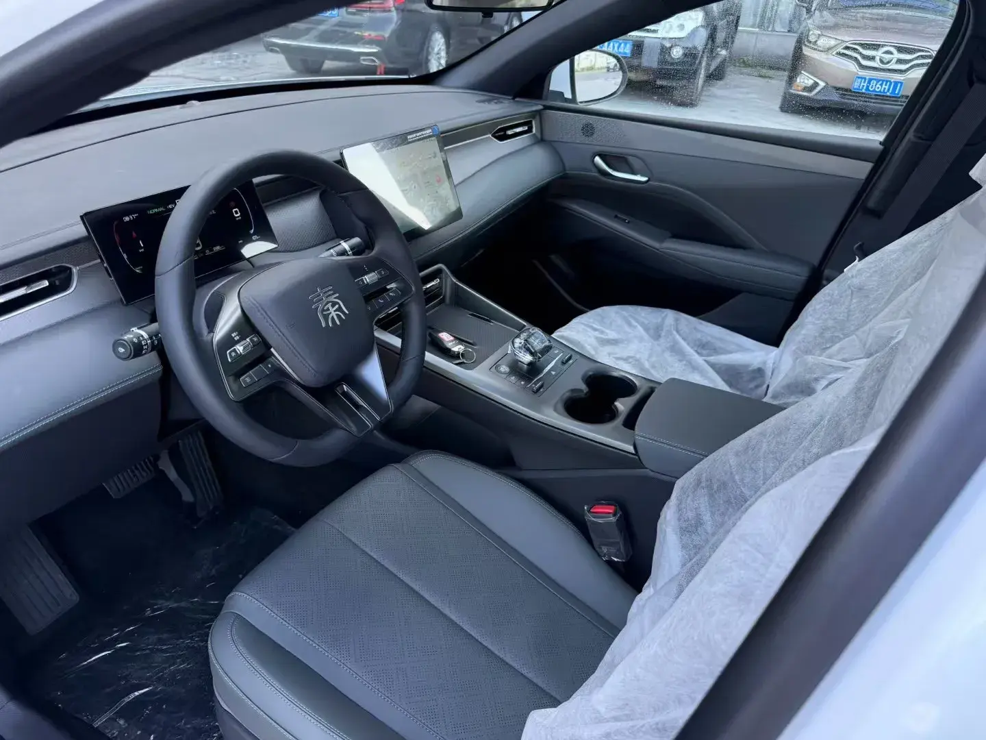 2025 BYD QIN thumbnail 3