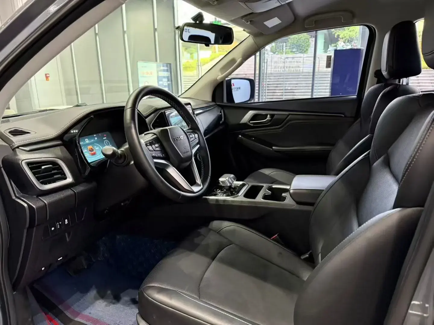 2020 ISUZU LINGTUO thumbnail 3