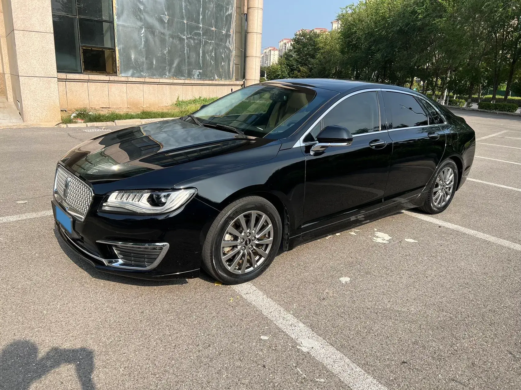 2017 LINCOLN MKZ view 1