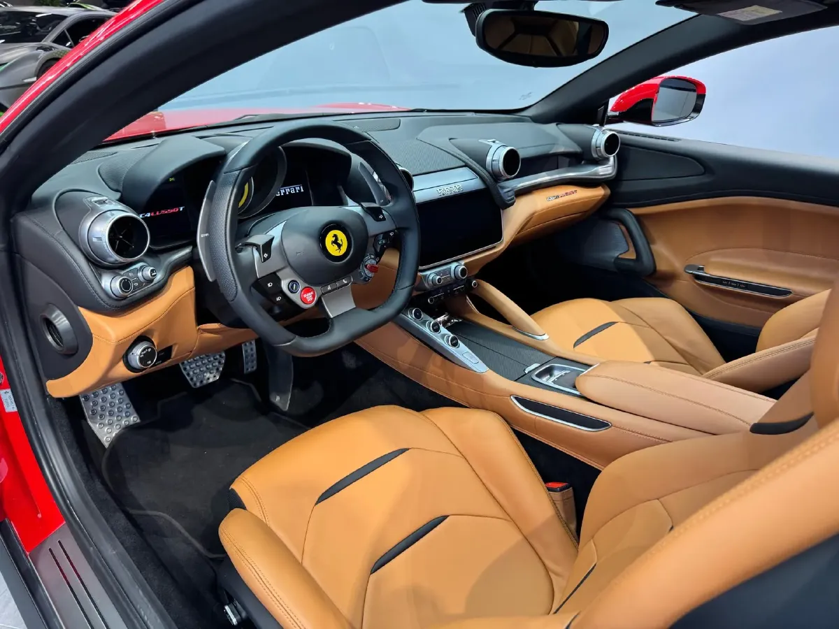 2017 Ferrari GTC4 Lusso 3.9T 609HP V8 7DCT,autocango,china used car exporter,china ev exporter,chinese used car exporter,chinese used ev exporter
