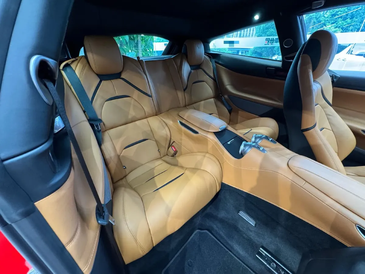 2017 Ferrari GTC4 Lusso 3.9T 609HP V8 7DCT,autocango,china used car exporter,china ev exporter,chinese used car exporter,chinese used ev exporter