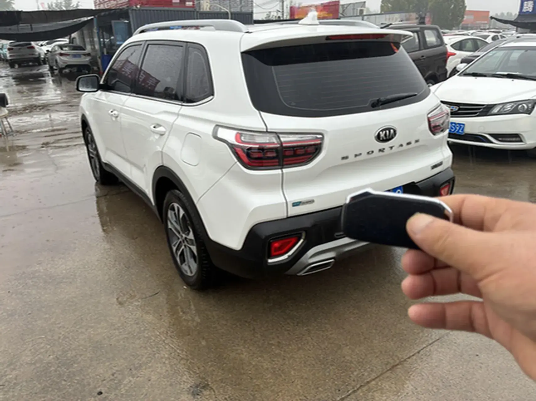 2018 KIA SPORTAGE thumbnail 3