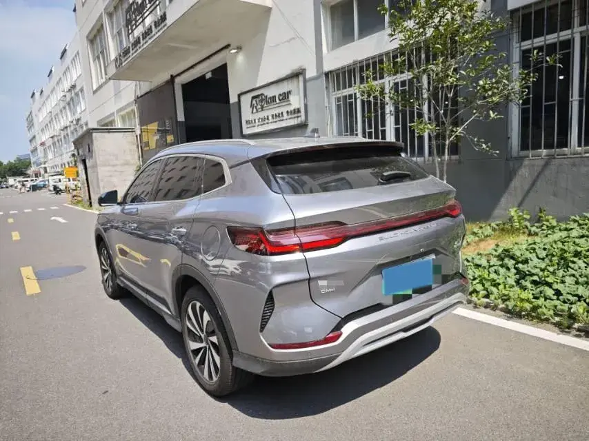 2024 BYD SONG thumbnail 4