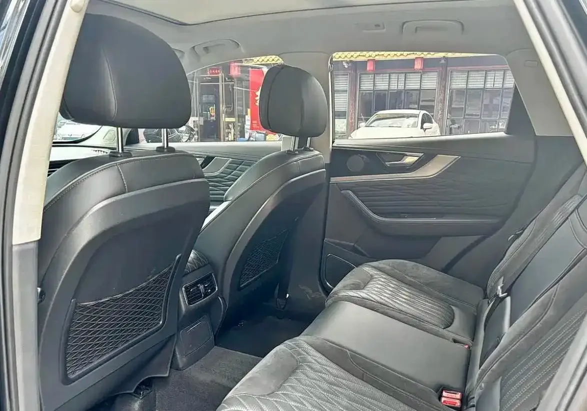 2022 HONGQI HS5 thumbnail 3