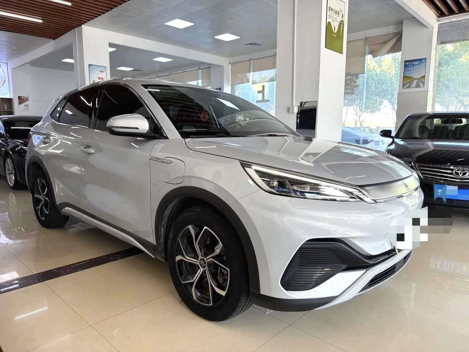 2022 BYD YUAN thumbnail 3