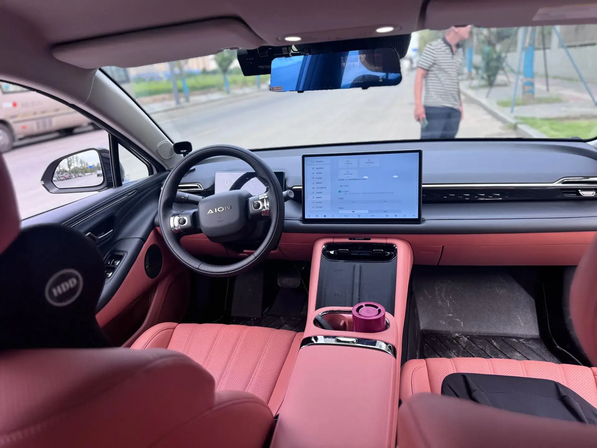 2025 AION AION thumbnail 4