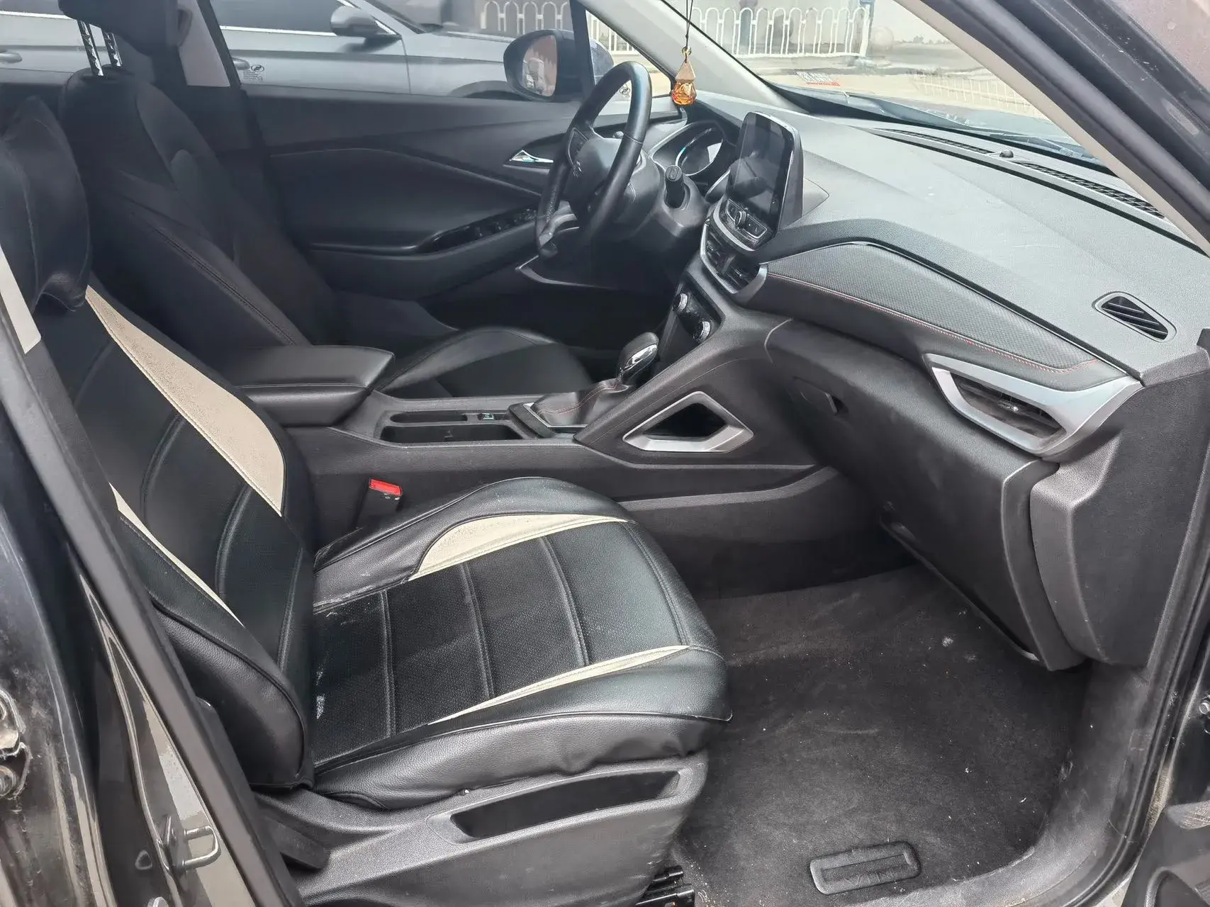 2019 CHEVROLET ORLANDO thumbnail 2