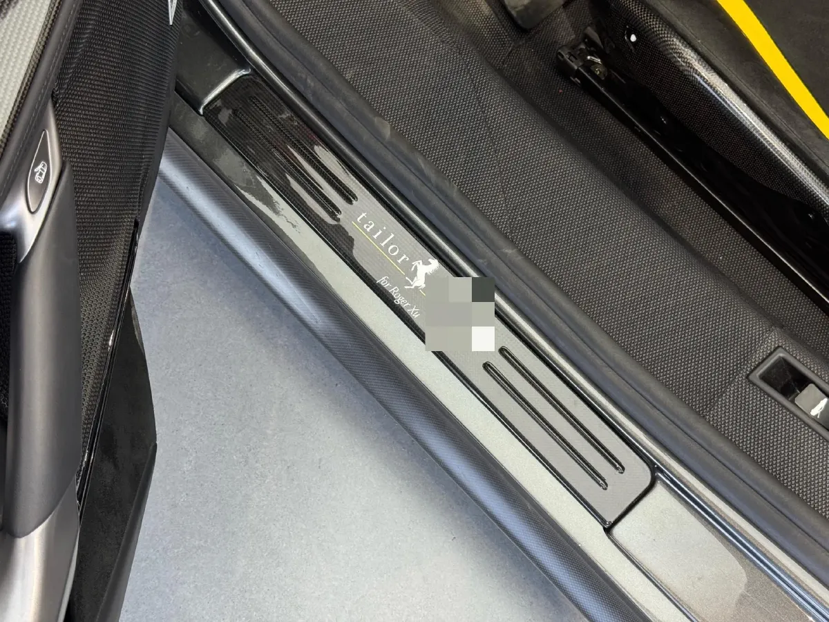 2021 Ferrari SF90 3.9T 781HP V8 8DCT PHEV 7.9KWH,autocango,china used car exporter,china ev exporter,chinese used car exporter,chinese used ev exporter