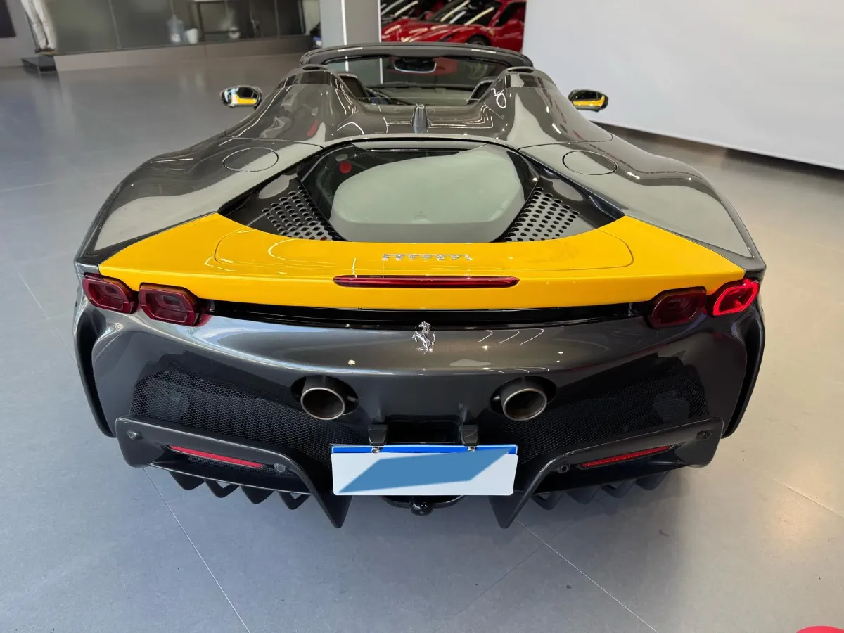 2021 Ferrari SF90 3.9T 781HP V8 8DCT PHEV 7.9KWH,autocango,china used car exporter,china ev exporter,chinese used car exporter,chinese used ev exporter