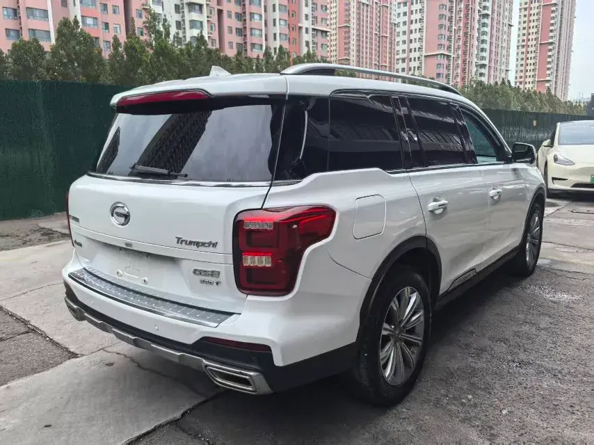 2019 GAC TRUMPCHI thumbnail 4