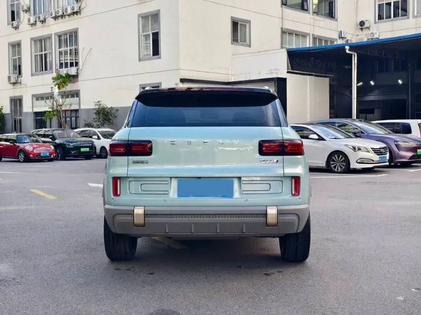 2023 GEELY ICON thumbnail 4