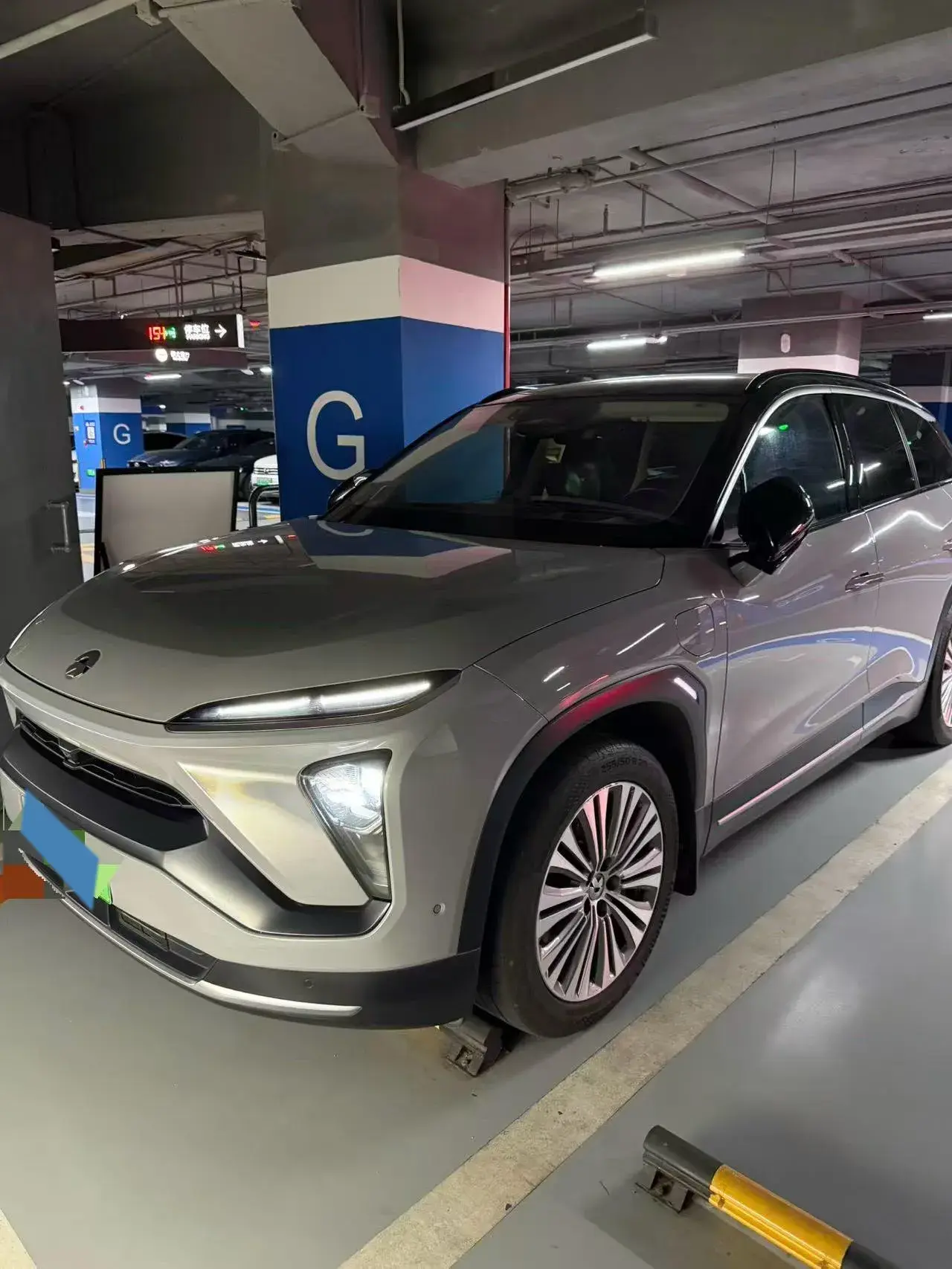 2020 NIO ES6 view 1