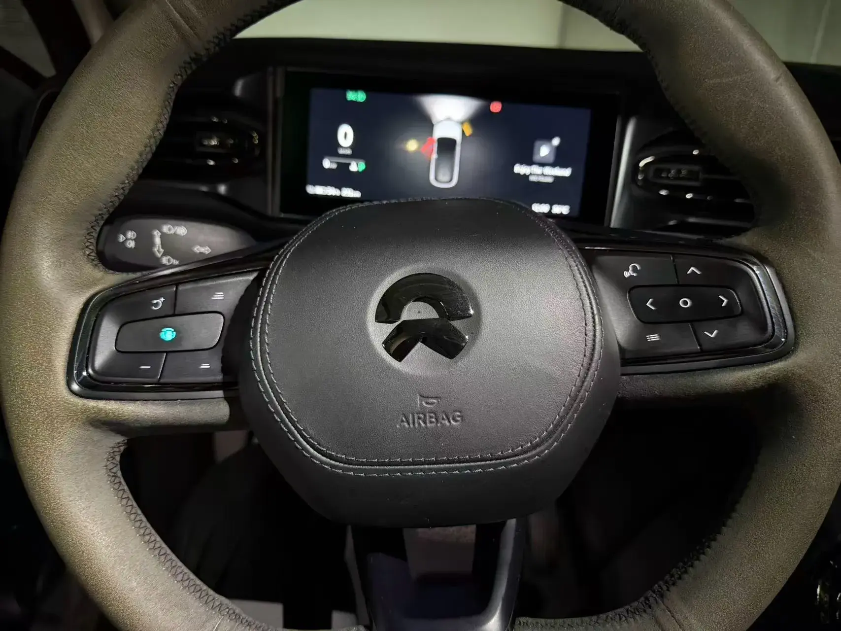 2020 NIO ES6 thumbnail 3