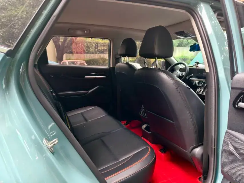 2023 KIA SELTOS thumbnail 4