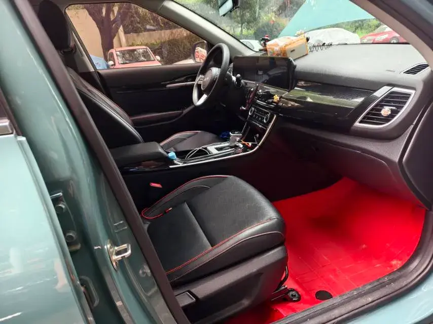 2023 KIA SELTOS thumbnail 3