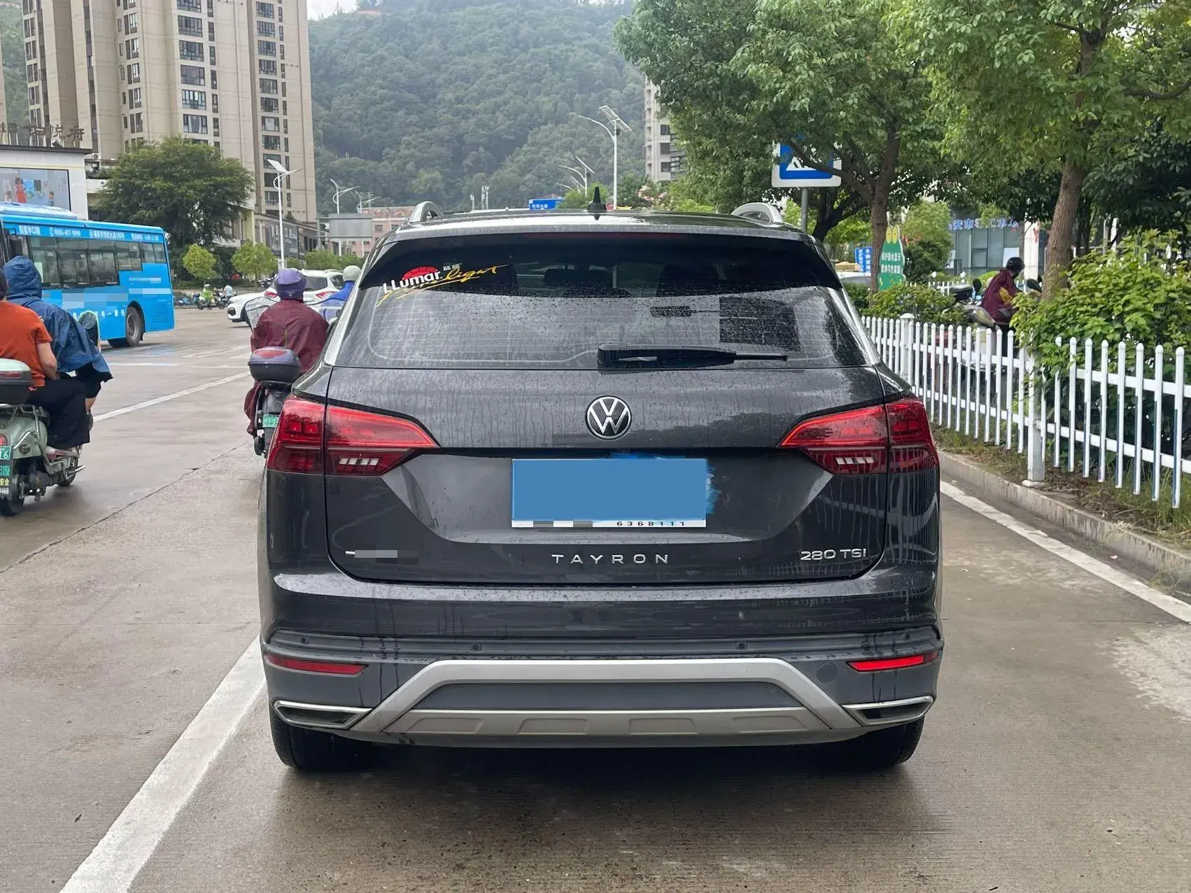 2021 VOLKSWAGEN TAYRON thumbnail 3