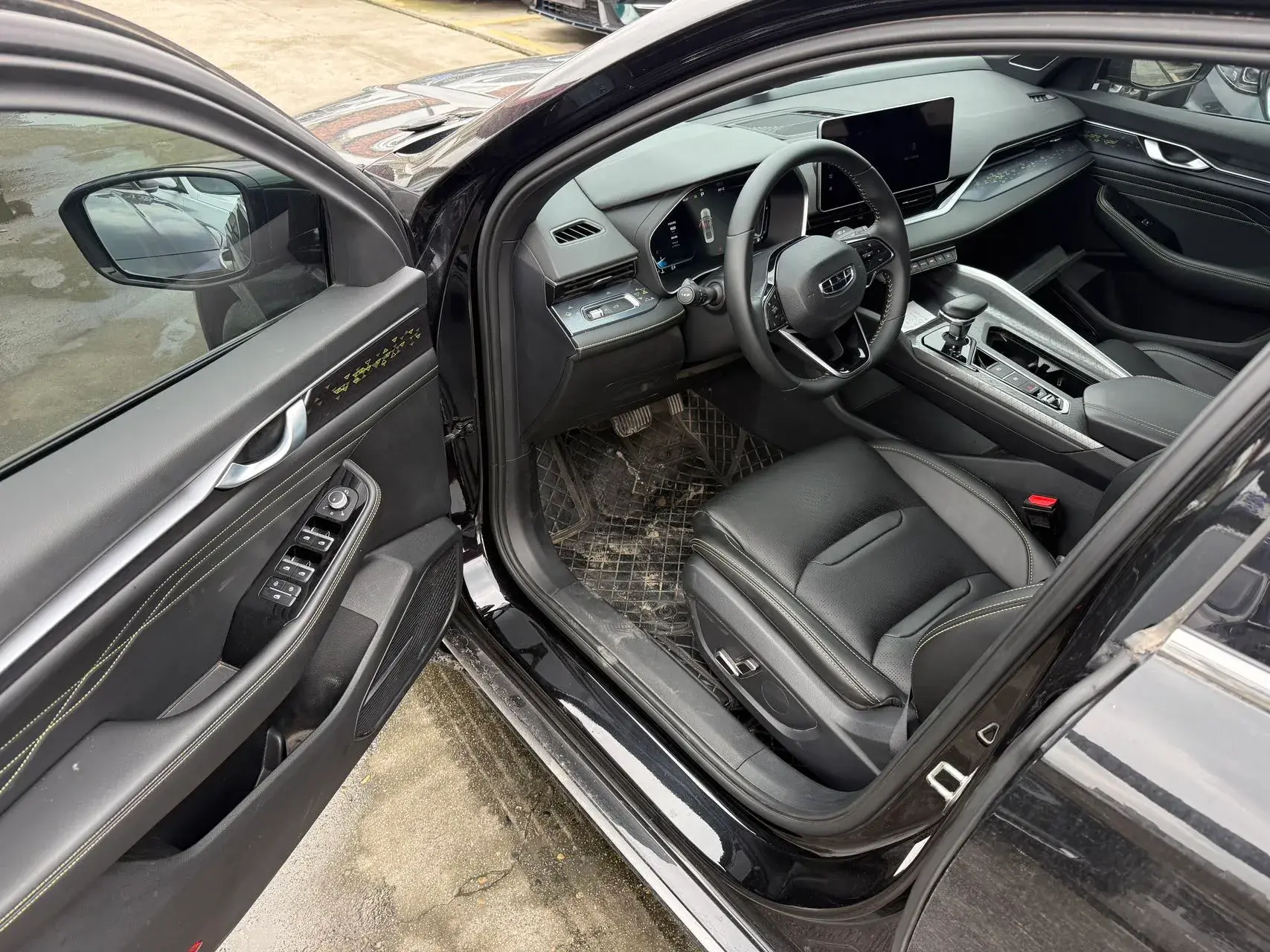 2023 GEELY PREFACE thumbnail 2