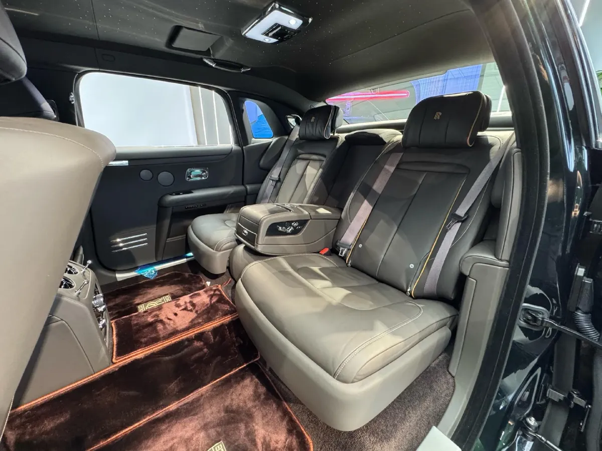 2021 Rolls-Royce Ghost 6.7T 571HP V12 8AT,autocango,china used car exporter,china ev exporter,chinese used car exporter,chinese used ev exporter