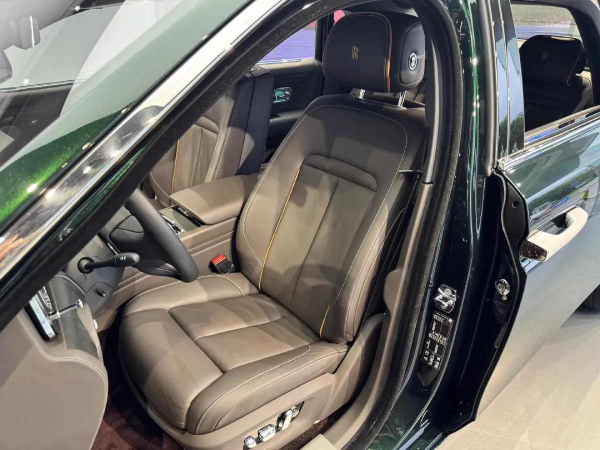 2021 Rolls-Royce Ghost 6.7T 571HP V12 8AT,autocango,china used car exporter,china ev exporter,chinese used car exporter,chinese used ev exporter