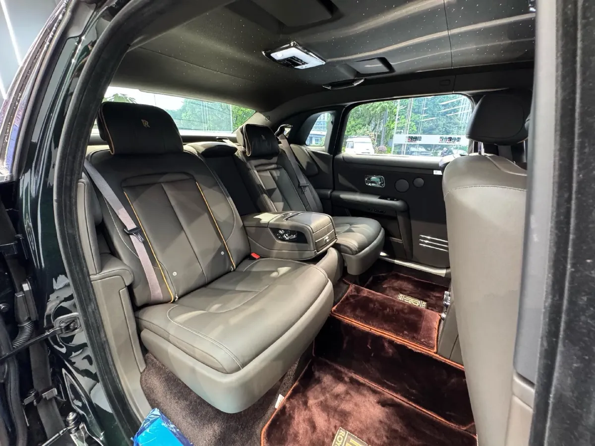 2021 Rolls-Royce Ghost 6.7T 571HP V12 8AT,autocango,china used car exporter,china ev exporter,chinese used car exporter,chinese used ev exporter