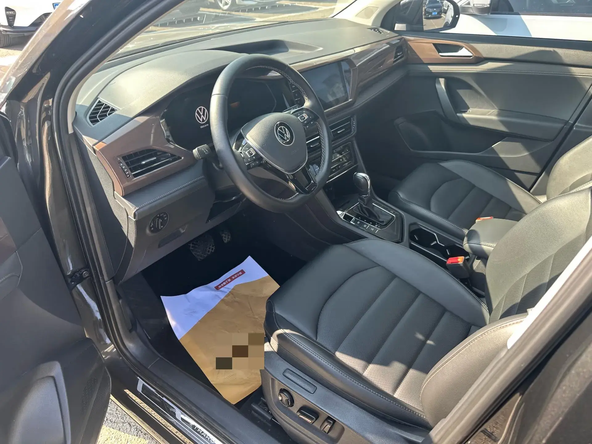 2022 VOLKSWAGEN THARU thumbnail 4