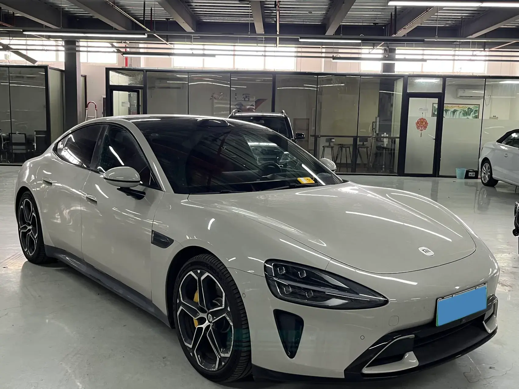 2024 MI SU7 thumbnail 3