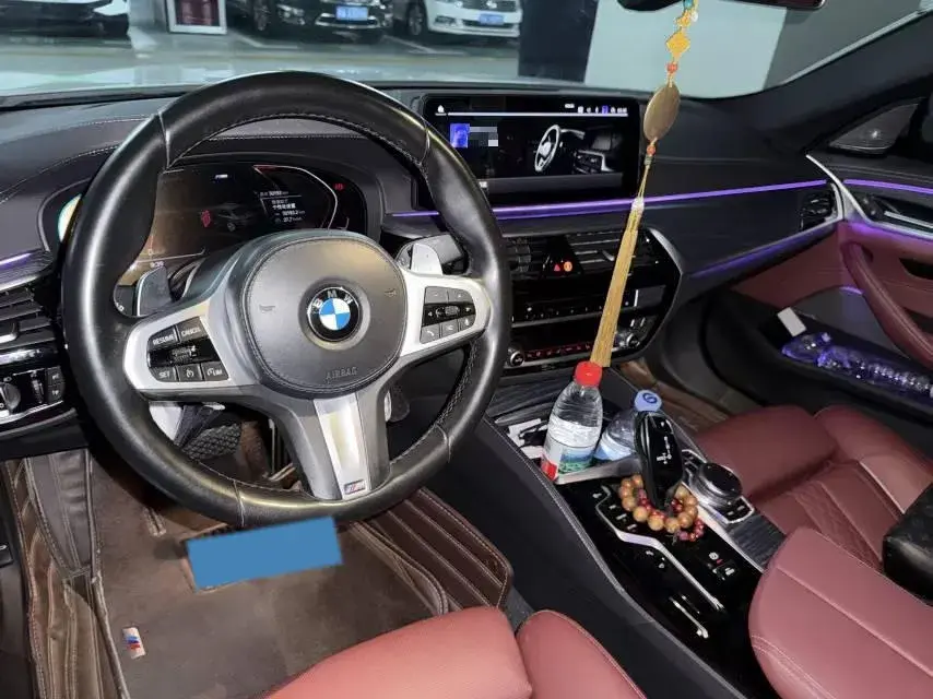 2022 BMW 5 thumbnail 3