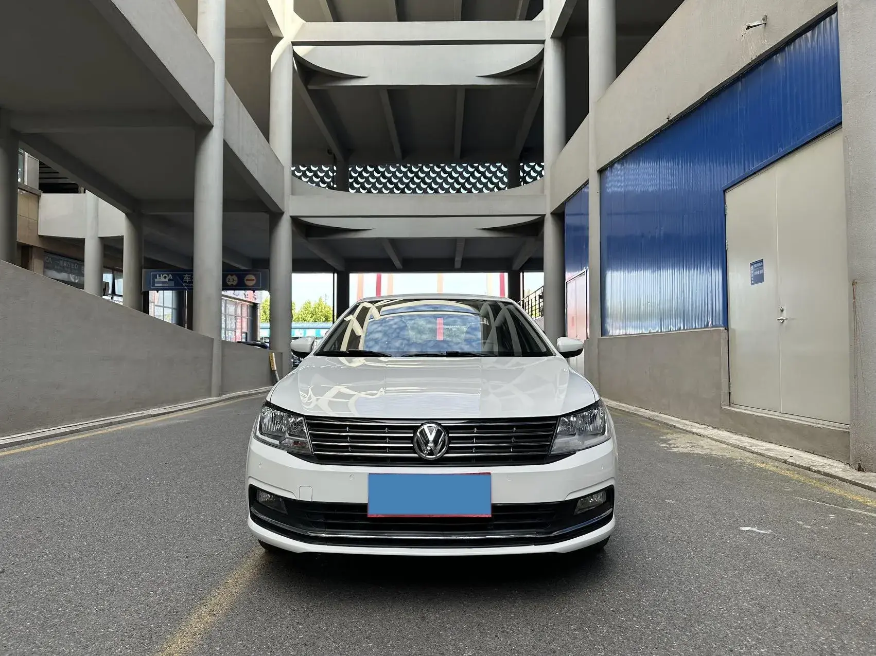 2017 VOLKSWAGEN LAVIDA thumbnail 2