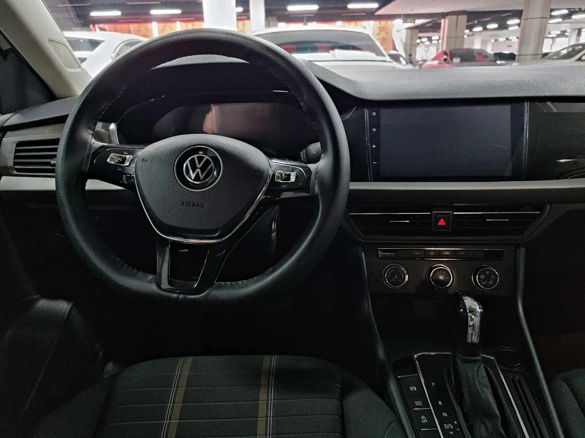 2022 VOLKSWAGEN LAVIDA thumbnail 2