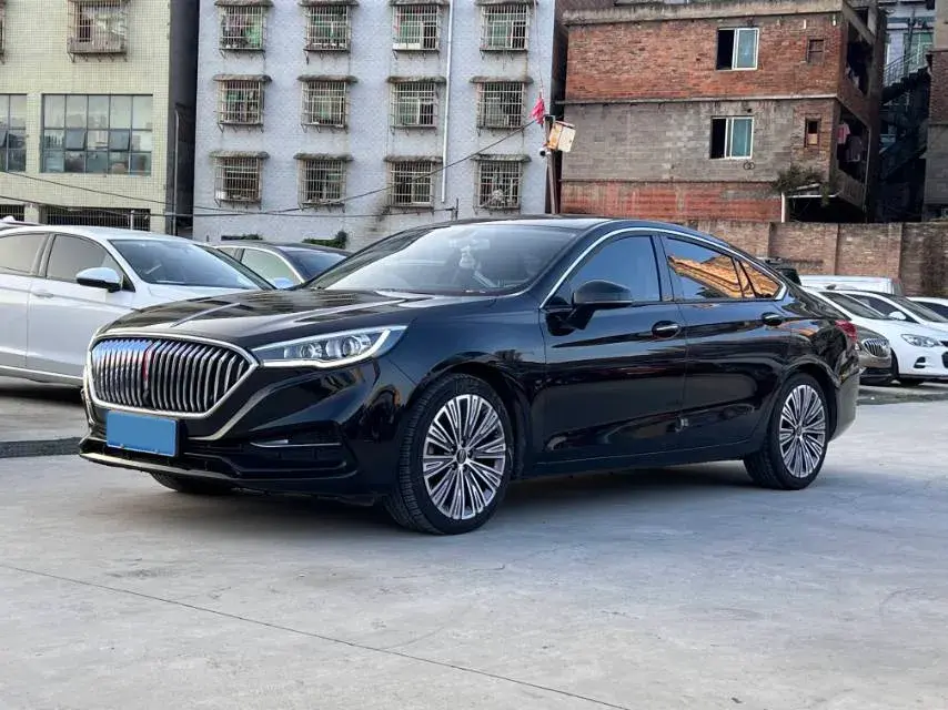 2022 HONGQI H5 view 1