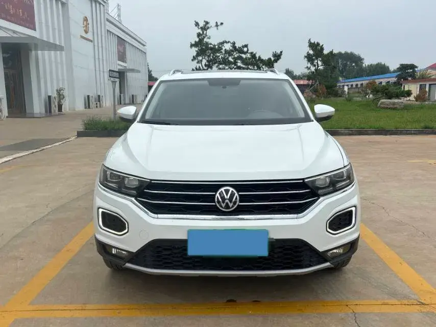 2020 VOLKSWAGEN T-ROC thumbnail 2